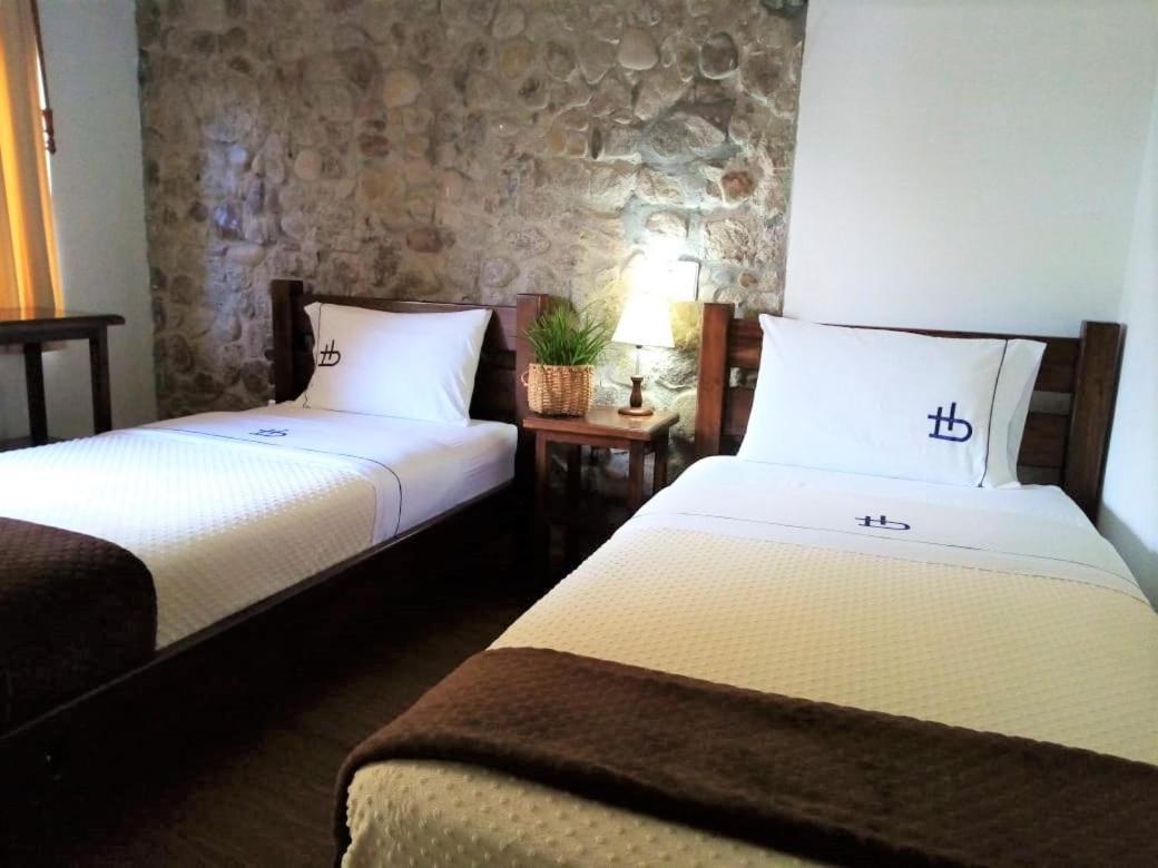 Ecohotel Bordones Isnos ภายนอก รูปภาพ