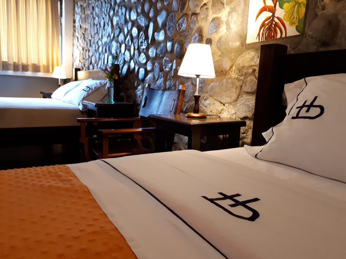 Ecohotel Bordones Isnos ภายนอก รูปภาพ